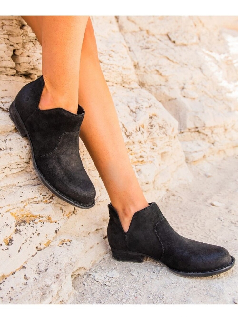 NWT BORN Kerri Boots Black Distressed